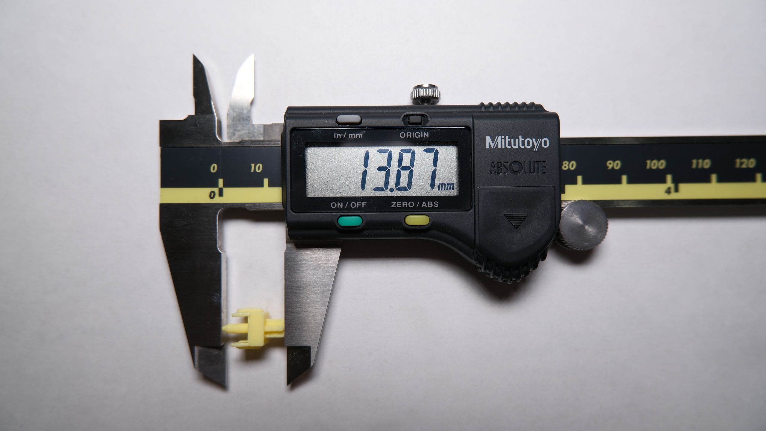 Akko Creamy Yellow Pro (V5) stem length.