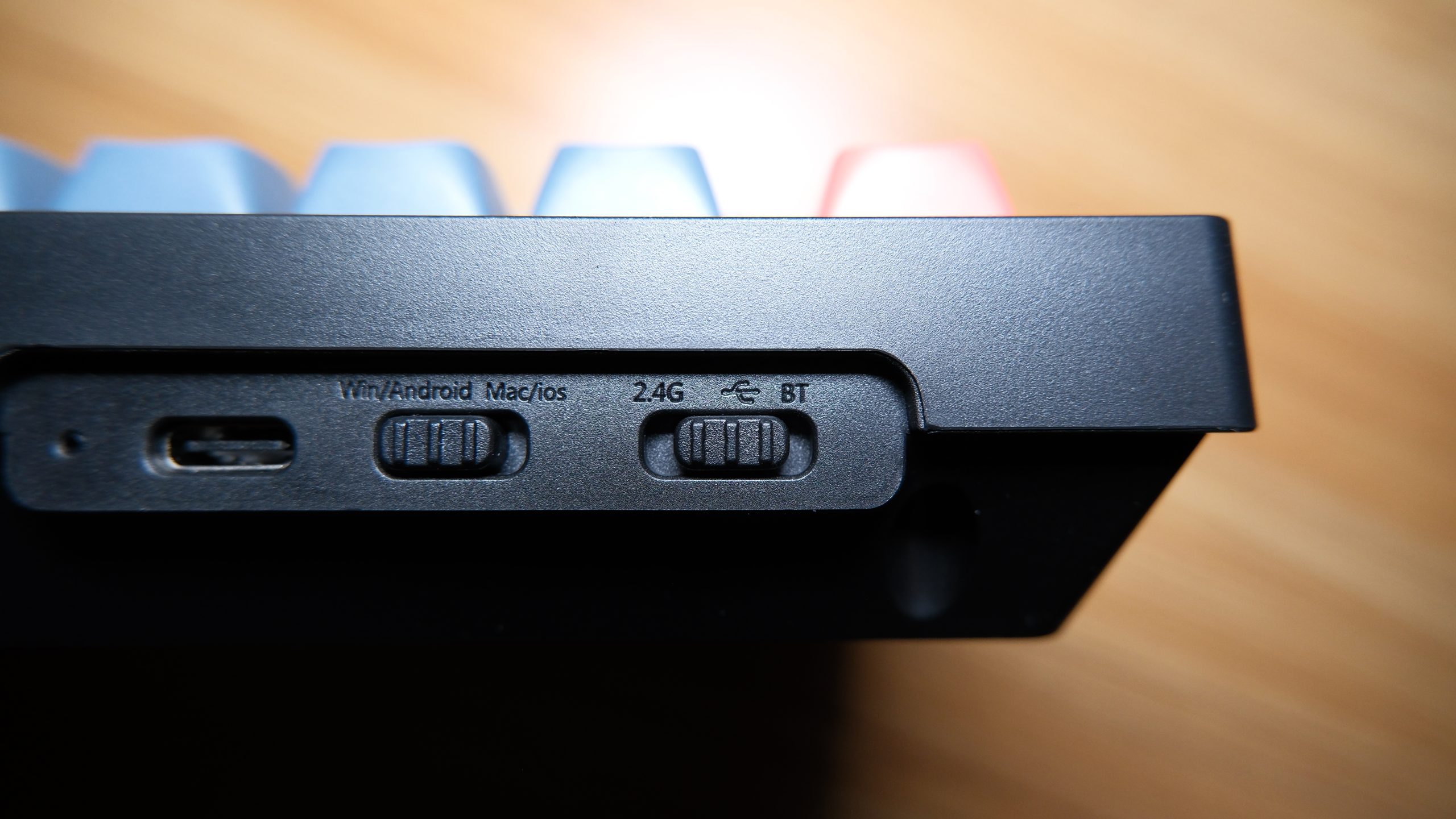 Keychron V6 Max 2.4GHz and Bluetooth