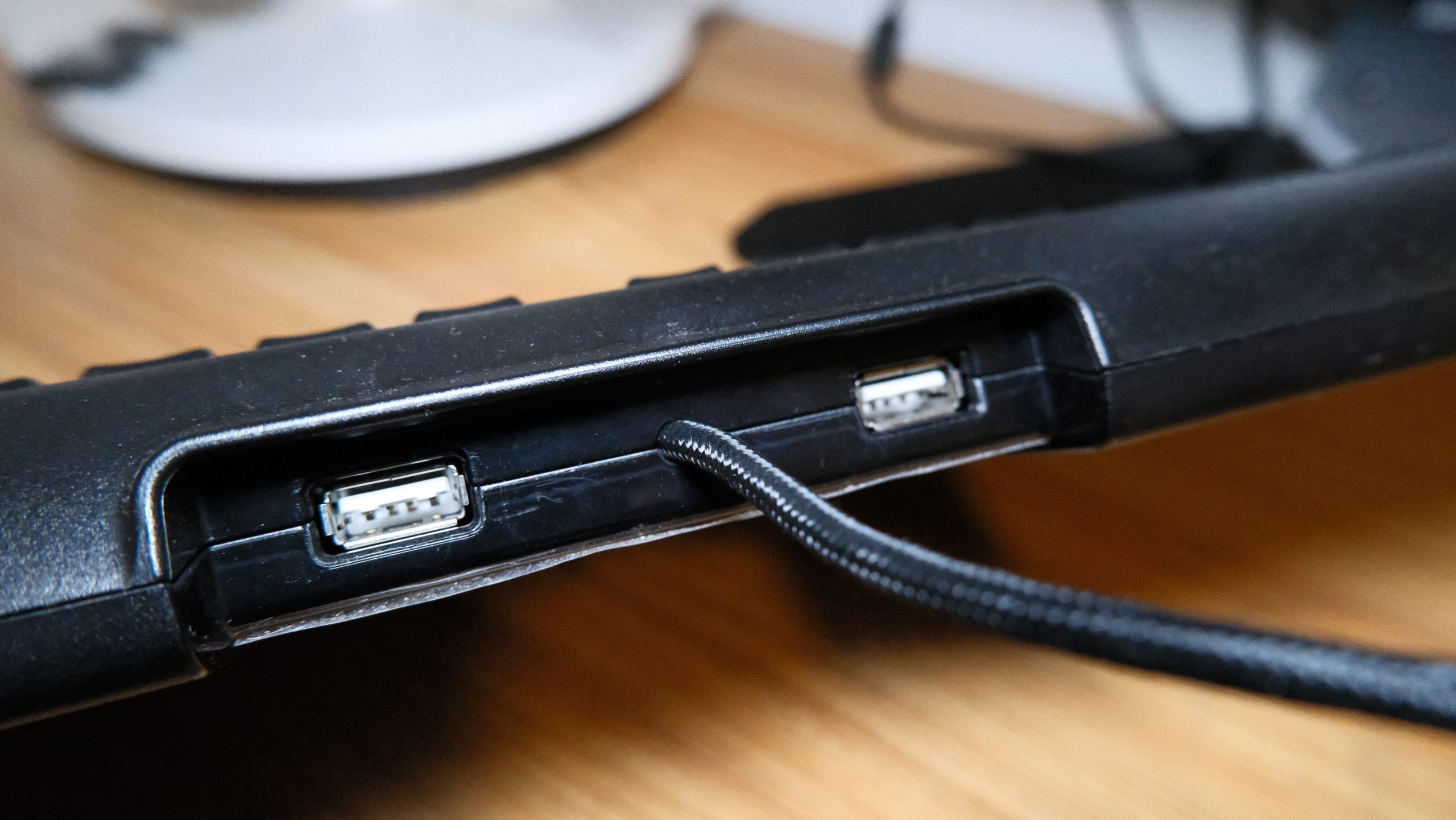 SteelSeries Apex M800 2x USB passthrough