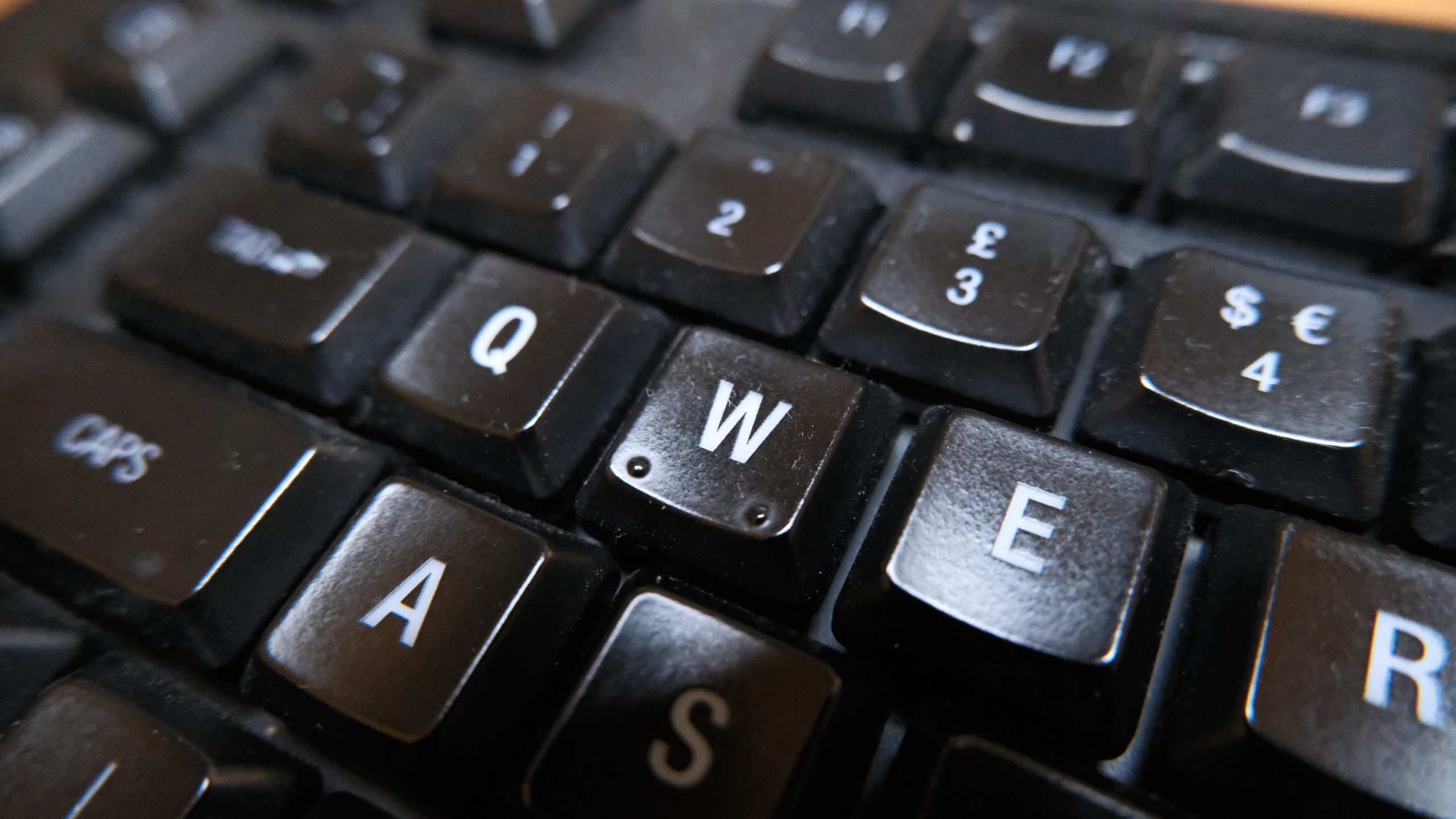 Homing bumps on the W key